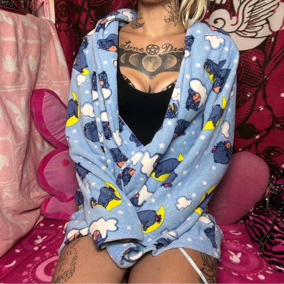 Winnie The Pooh Eeyore Soft Plush Sleep Moon Robe Size Large Disney - Picture 1 of 6